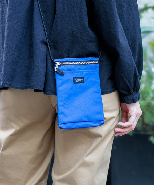 STANDARD SUPPLY（スタンダードサプライ）の「[ STANDARD SUPPLY ] SIMPLICITY SLING PURSE M / スリングパースM（ショルダーバッグ・レディース・ネイビー/グレー/ブルー/チャコールアッシュ/ブラック/サンドベージュ・M）」の6枚目の写真