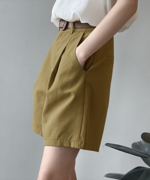 Forcement（フォースメント）の「タックつきハイウエストハーフパンツ ベルト付き（その他パンツ・レディース・ベージュ/ブラック/ホワイト・FREE）」の6枚目の写真