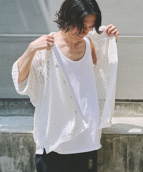 JOURNAL STANDARD(ジャーナルスタンダード)の「アブストラクト レース 半袖 シャツ(シャツ/ブラウス・メンズ・ブラック/ホワイト/ホワイト系その他/ベージュ/ネイビー・MEDIUM/LARGE)」の7枚目の写真