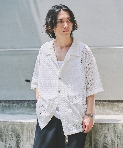 JOURNAL STANDARD(ジャーナルスタンダード)の「アブストラクト レース 半袖 シャツ(シャツ/ブラウス・メンズ・ブラック/ホワイト/ホワイト系その他/ベージュ/ネイビー・MEDIUM/LARGE)」の6枚目の写真
