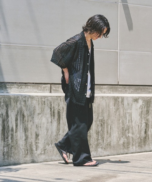 JOURNAL STANDARD(ジャーナルスタンダード)の「アブストラクト レース 半袖 シャツ(シャツ/ブラウス・メンズ・ブラック/ホワイト/ホワイト系その他/ベージュ/ネイビー・MEDIUM/LARGE)」の16枚目の写真