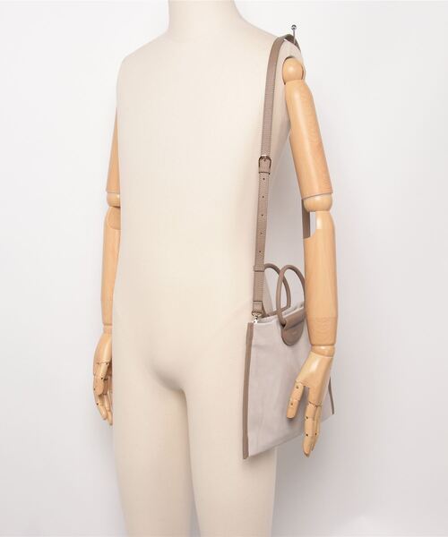 Beau're（ヴュレ）の「【BEAURE/ビュレ】Suede 2Way ショルダー Bag（ハンドバッグ・レディース・カーキ/ブラウン系その他/アイボリー・FREE）」の20枚目の写真