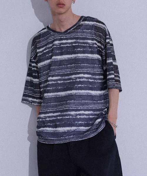MDR(エムディアール)の「ペイントボーダー柄メッシュ半袖Tシャツ(Tシャツ/カットソー・メンズ・グレイッシュベージュ/ブラック・L/M)」の3枚目の写真