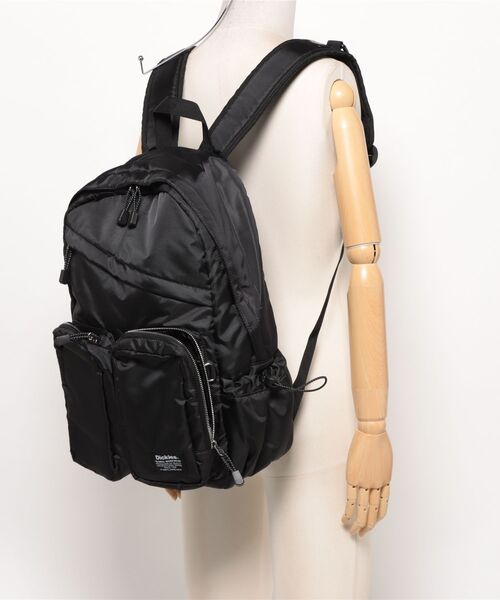 Dickies（ディッキーズ）の「【Dickies】DK PADDED MP BACKPACK / ディッキーズ マルチポケット シャイニー バックパック 25L（バックパック/リュック・メンズ・ブラック/アイボリー/カーキ/チャコールグレー・FREE）」の16枚目の写真