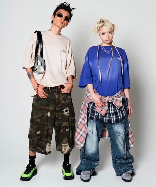 LTR DEPTH（レイターデプス）の「LTR DEPTH/バックスタッズグラフィックT（Tシャツ/カットソー・メンズ・パープル/ベージュ/ブラック・MEDIUM/LARGE）」の4枚目の写真