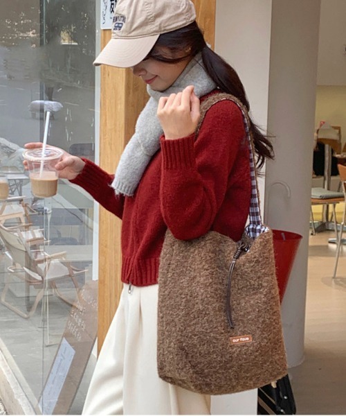 SHEPP(シープ)の「フリースギンガムワンショルトート バッグリバーシブル/A4サイズ対応(トートバッグ・レディース・グレー/レッド/ブラウン/グリーン・F)」の22枚目の写真