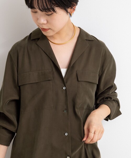 NOLLEY’S Sophi(ノーリーズソフィ)の「《セットアップ対応》ウォッシャブルフィブリルサテンオープンカラーシャツ(シャツ/ブラウス・レディース・ベージュ/ブラウン・38)」の4枚目の写真
