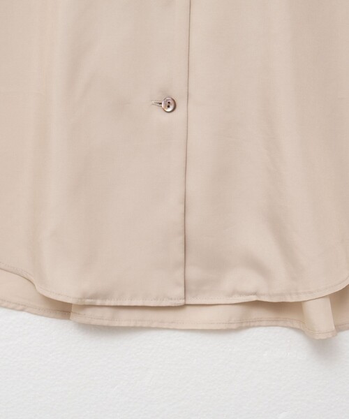 NOLLEY’S Sophi(ノーリーズソフィ)の「《セットアップ対応》ウォッシャブルフィブリルサテンオープンカラーシャツ(シャツ/ブラウス・レディース・ベージュ/ブラウン・38)」の8枚目の写真