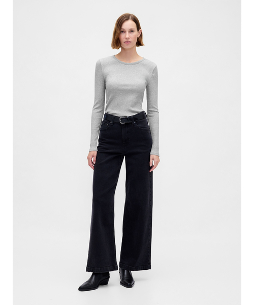 GAP(ギャップ)の「モダンリブ クロップド クルーネックtシャツ(長袖)(Tシャツ/カットソー・レディース・ピンク/ワイン/ネイビー/ブラック/ライトブルー/グレー/グリーン/ホワイト・M/XS/XXS/S/XL/L)」の15枚目の写真