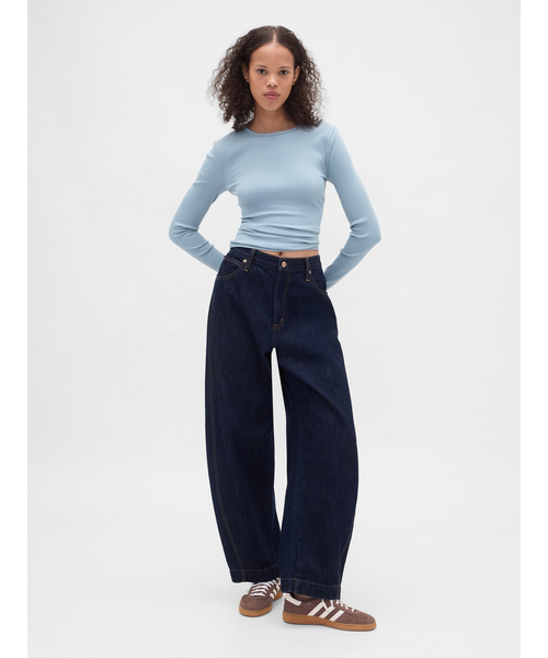 GAP(ギャップ)の「モダンリブ クロップド クルーネックtシャツ(長袖)(Tシャツ/カットソー・レディース・ピンク/ワイン/ネイビー/ブラック/ライトブルー/グレー/グリーン/ホワイト・M/XS/XXS/S/XL/L)」の19枚目の写真