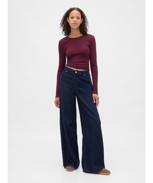 GAP(ギャップ)の「モダンリブ クロップド クルーネックtシャツ(長袖)(Tシャツ/カットソー・レディース・ピンク/ワイン/ネイビー/ブラック/ライトブルー/グレー/グリーン/ホワイト・M/XS/XXS/S/XL/L)」の21枚目の写真