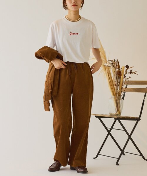 GEVACO(ゲバコ)の「【GEVACO】ワンポイントロゴチェーン刺繍半袖Tシャツ(Tシャツ/カットソー・レディース・ホワイト/レッド/ブラウン・SMALL/LARGE/MEDIUM)」の8枚目の写真