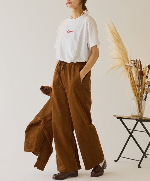 GEVACO(ゲバコ)の「【GEVACO】ワンポイントロゴチェーン刺繍半袖Tシャツ(Tシャツ/カットソー・レディース・ホワイト/レッド/ブラウン・SMALL/LARGE/MEDIUM)」の9枚目の写真