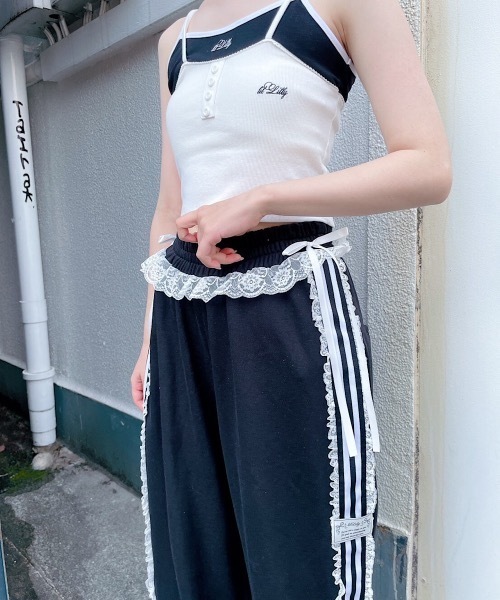 lilLilly(リルリリー)の「レースジャージリボンスウェットパンツ(スウェットパンツ・レディース・ブラック/ホワイト・FREE)」の9枚目の写真