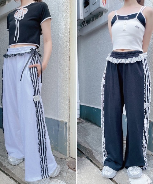 lilLilly(リルリリー)の「レースジャージリボンスウェットパンツ(スウェットパンツ・レディース・ブラック/ホワイト・FREE)」の3枚目の写真