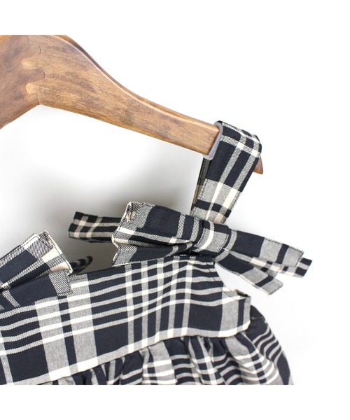 maarook(マルーク)の「タータンチェックティアードジャンパースカート(ジャンパースカート・キッズ・ブラック・160cm/150cm/140cm)」の3枚目の写真