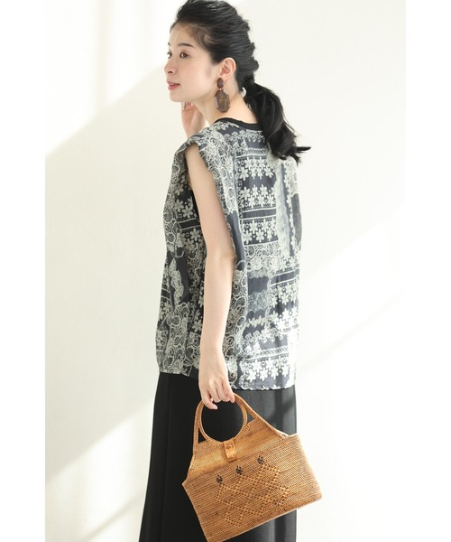 cawaii（カワイイ）の「肩パッド入り版画アートのシアーカットソートップス（Tシャツ/カットソー・レディース・ネイビー・FREE）」の15枚目の写真