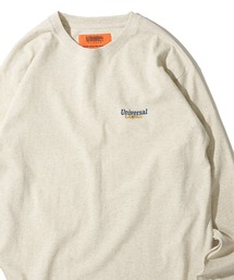 UNIVERSAL OVERALL（ユニバーサルオーバーオール）の「【UNIVERSAL OVERALL】カラー別注 ロゴ刺繍 ロングスリーブクルーネックTシャツ（Tシャツ/カットソー）」