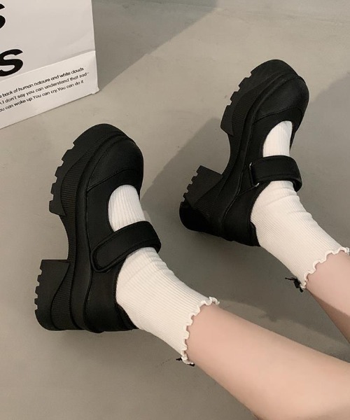 yuue' ( wear )(ユーイ)の「厚底トラックソールメリージェーンパンプス(パンプス・レディース・ブラック・23.5cm/24.5cm)」の7枚目の写真
