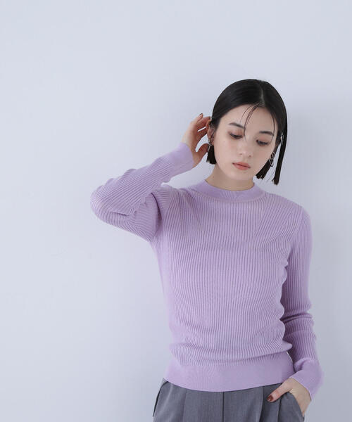 NATURAL BEAUTY BASIC（ナチュラルビューティーベーシック）の「◇ウールブレンドニットシリーズ　モックネック（ニット/セーター・レディース・チャコールグレー/オフホワイト/ラベンダー/レッド・FREE）」の4枚目の写真