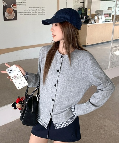 gossip!ロサンゼルス(ゴシップロサンゼルス)の「【Y2Kガーリー】チェック柄切り替えカーディガン/ジャケット風トップス(カーディガン/ボレロ・レディース・グレー・FREE)」の3枚目の写真