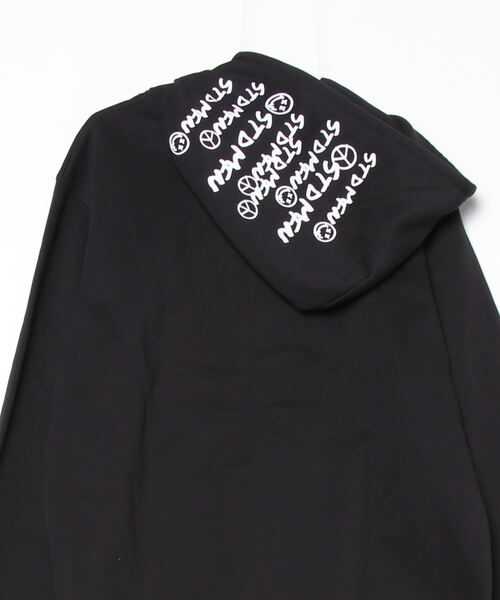 STUD MUFFIN（スタッドマフィン）の「STUD MUFFIN/スタッドマフィン/裏毛起毛 カートべアボアパッチワーク& ロゴプリント プルパーカー（パーカー・メンズ・ブラック/ベージュ/グレー・2/3/4）」の5枚目の写真