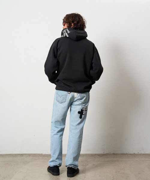 STUD MUFFIN（スタッドマフィン）の「STUD MUFFIN/スタッドマフィン/裏毛起毛 カートべアボアパッチワーク& ロゴプリント プルパーカー（パーカー・メンズ・ブラック/ベージュ/グレー・2/3/4）」の10枚目の写真