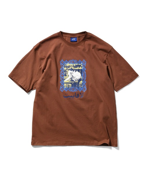 LFYT(エルエフワイティー)の「LFYT ラファイエット【Lafayette】- キャット 半袖Tシャツ 【BODEGA CAT TEE LA250102】(Tシャツ/カットソー・メンズ・ホワイト/グリーン/バーガンディー・M/L/XL/XXL)」の1枚目の写真