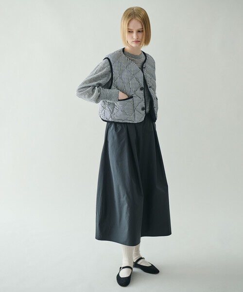 UNFIL（アンフィル）の「UNFIL | ロイヤルベビーアルパカ ニットプルオーバー WOMEN（ニット/セーター・レディース・グレー/オフホワイト/グリーン系その他・1）」の4枚目の写真