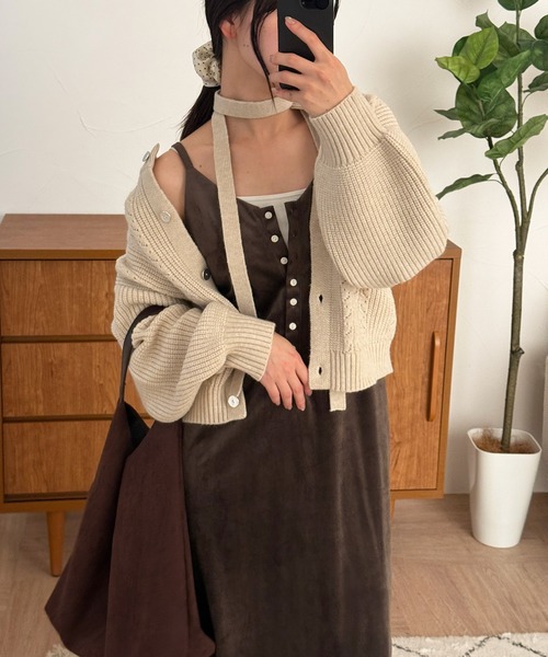 MUHET（ミュエータ）の「velour henry neck camisole dress / ベロアヘンリーネックキャミワンピース（ワンピース・レディース・ブラウン/ブラック/ネイビー・SMALL/MEDIUM）」の15枚目の写真