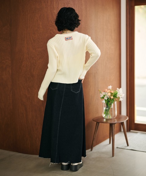 LAULEN(ローレン)の「back tag lib knit cardigan /バックタグリブニットカーディガン(カーディガン/ボレロ・レディース・グリーン/アイボリー/グレー・FREE)」の7枚目の写真