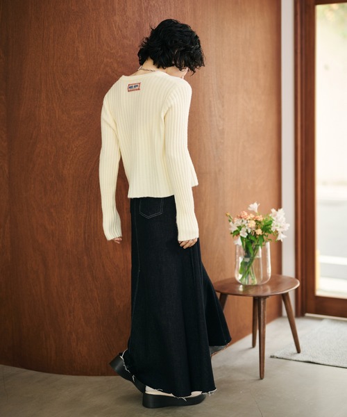LAULEN(ローレン)の「back tag lib knit cardigan /バックタグリブニットカーディガン(カーディガン/ボレロ・レディース・グリーン/アイボリー/グレー・FREE)」の9枚目の写真