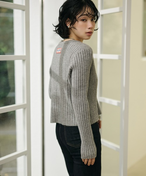 LAULEN(ローレン)の「back tag lib knit cardigan /バックタグリブニットカーディガン(カーディガン/ボレロ・レディース・グリーン/アイボリー/グレー・FREE)」の18枚目の写真