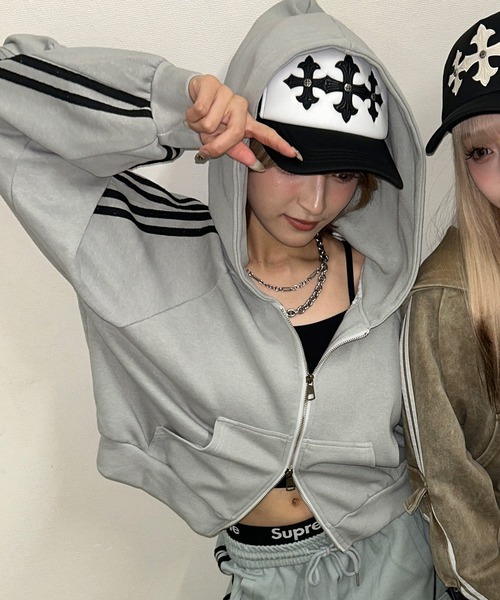 .KOM(ドットコム)の「A'GEM/9 × .kom 『.KOM/ドットケーオーエム』 Washed Side Line Zip-Up Sweat Hoodie/ウォッシュ加工 サイドライン ジップアップスウェットパーカー(パーカー・レディース・ブラック/グレー/ベージュ・FREE)」の1枚目の写真