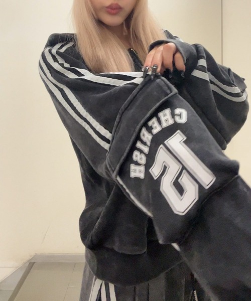 .KOM(ドットコム)の「A'GEM/9 × .kom 『.KOM/ドットケーオーエム』 Washed Side Line Zip-Up Sweat Hoodie/ウォッシュ加工 サイドライン ジップアップスウェットパーカー(パーカー・レディース・ブラック/グレー/ベージュ・FREE)」の12枚目の写真