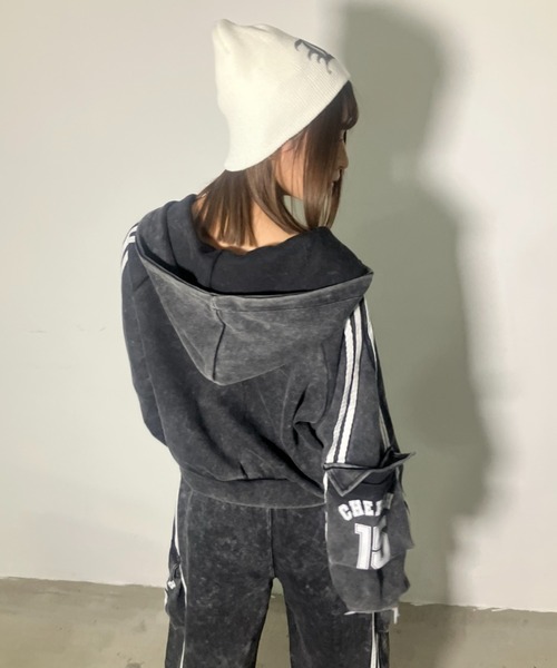 .KOM(ドットコム)の「A'GEM/9 × .kom 『.KOM/ドットケーオーエム』 Washed Side Line Zip-Up Sweat Hoodie/ウォッシュ加工 サイドライン ジップアップスウェットパーカー(パーカー・レディース・ブラック/グレー/ベージュ・FREE)」の8枚目の写真