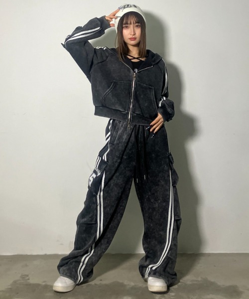 .KOM(ドットコム)の「A'GEM/9 × .kom 『.KOM/ドットケーオーエム』 Washed Side Line Zip-Up Sweat Hoodie/ウォッシュ加工 サイドライン ジップアップスウェットパーカー(パーカー・レディース・ブラック/グレー/ベージュ・FREE)」の9枚目の写真