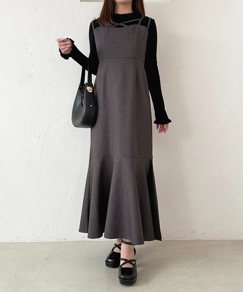 apres jour(アプレジュール)の「スリットマーメイドキャミワンピース(ワンピース・レディース・ブラック/グレー・フリー/X-LARGE)」の2枚目の写真