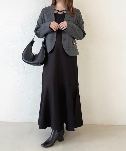 apres jour(アプレジュール)の「スリットマーメイドキャミワンピース(ワンピース・レディース・ブラック/グレー・フリー/X-LARGE)」の13枚目の写真