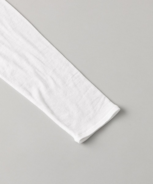 kuros'（クロス）の「【kuros’オリジナル】コットン シアーリラックス ロングスリーブTシャツ（Tシャツ/カットソー・レディース・ホワイト/ブラック・X-SMALL/SMALL/MEDIUM）」の19枚目の写真