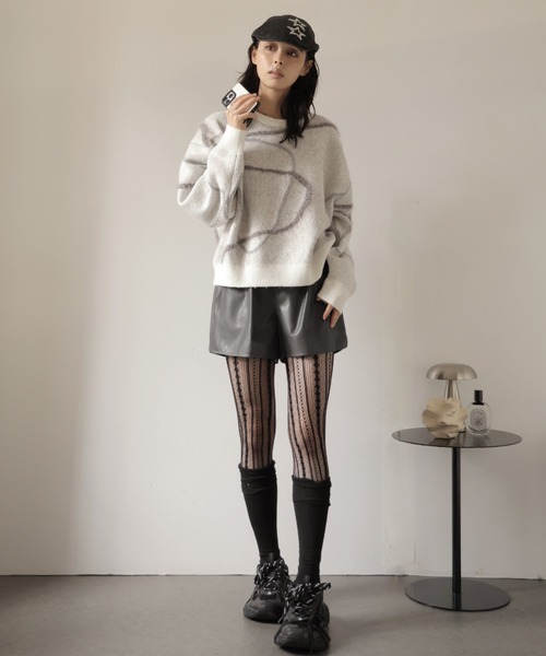 Ulysses(ユリシス)の「フェイクレザーショートパンツ(その他パンツ・レディース・グレー/ブラック・F)」の11枚目の写真