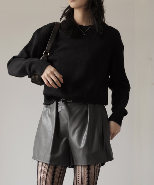 Ulysses(ユリシス)の「フェイクレザーショートパンツ(その他パンツ・レディース・グレー/ブラック・F)」の18枚目の写真