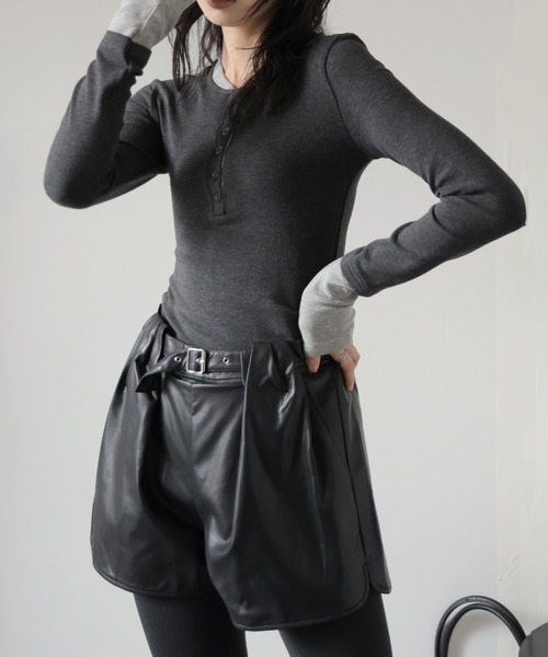 Ulysses(ユリシス)の「フェイクレザーショートパンツ(その他パンツ・レディース・グレー/ブラック・F)」の22枚目の写真
