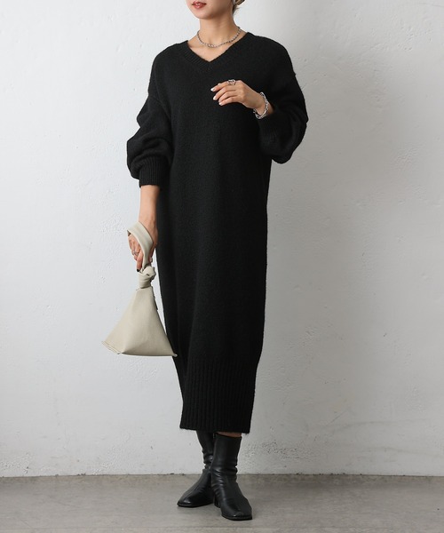 COLONY 2139（コロニートゥーワンスリーナイン）の「アルパカタッチVネックワンピース（ワンピース・レディース・ブラック/ベージュ/グレー・FREE）」の4枚目の写真