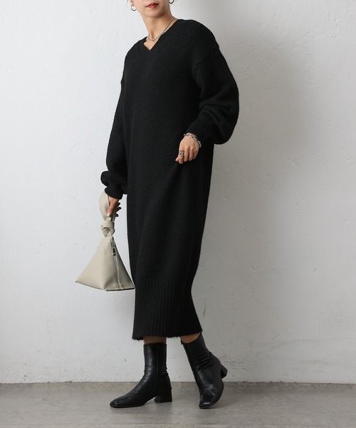 COLONY 2139（コロニートゥーワンスリーナイン）の「アルパカタッチVネックワンピース（ワンピース・レディース・ブラック/ベージュ/グレー・FREE）」の5枚目の写真