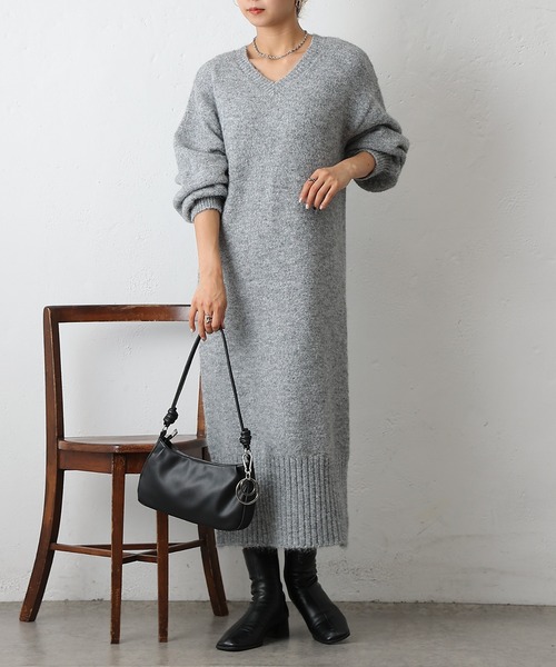 COLONY 2139（コロニートゥーワンスリーナイン）の「アルパカタッチVネックワンピース（ワンピース・レディース・ブラック/ベージュ/グレー・FREE）」の12枚目の写真