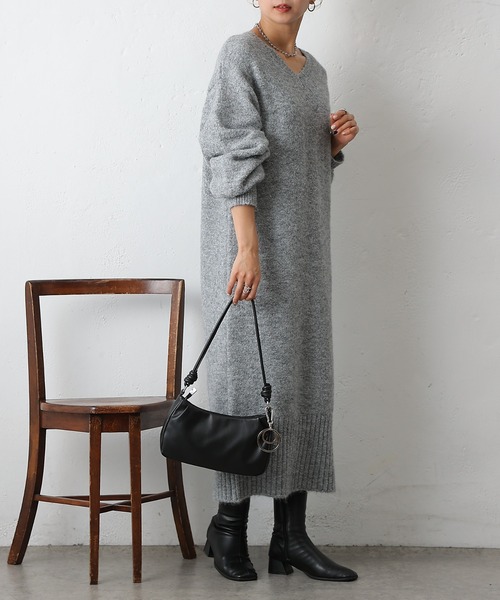 COLONY 2139（コロニートゥーワンスリーナイン）の「アルパカタッチVネックワンピース（ワンピース・レディース・ブラック/ベージュ/グレー・FREE）」の15枚目の写真