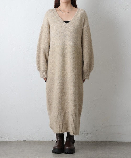 COLONY 2139（コロニートゥーワンスリーナイン）の「アルパカタッチVネックワンピース（ワンピース・レディース・ブラック/ベージュ/グレー・FREE）」の18枚目の写真