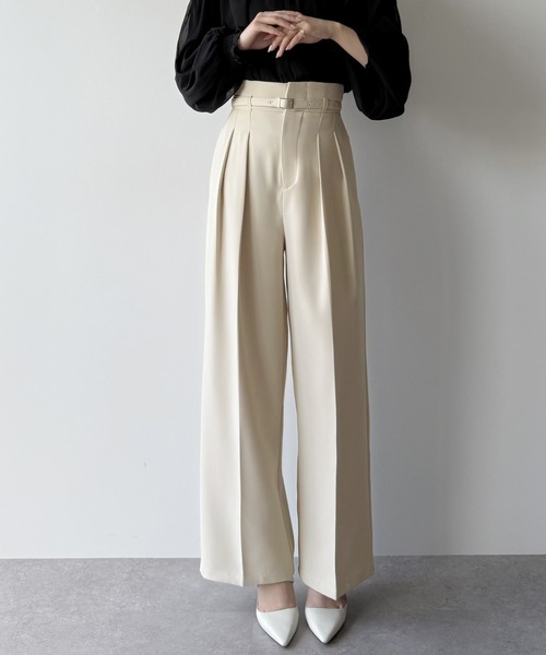 mipiarl(ミピアール)の「ハイウエストタックスラックス(スラックス・レディース・チャコール/アイボリー/ブラック・LARGE/MEDIUM/SMALL)」の2枚目の写真