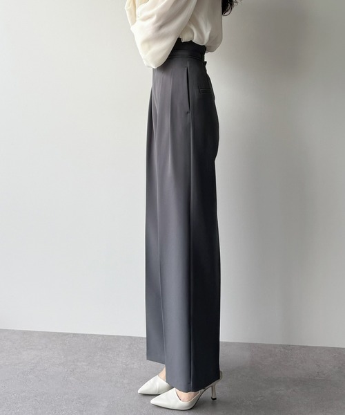 mipiarl(ミピアール)の「ハイウエストタックスラックス(スラックス・レディース・チャコール/アイボリー/ブラック・LARGE/MEDIUM/SMALL)」の14枚目の写真
